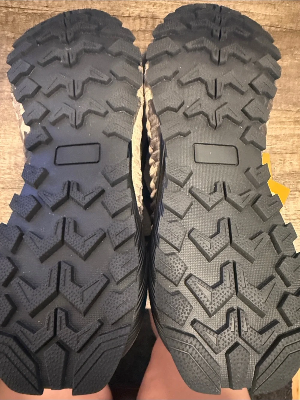 NWOB Men’s Krisley Trail Running shoes. Size 14 Men’s
